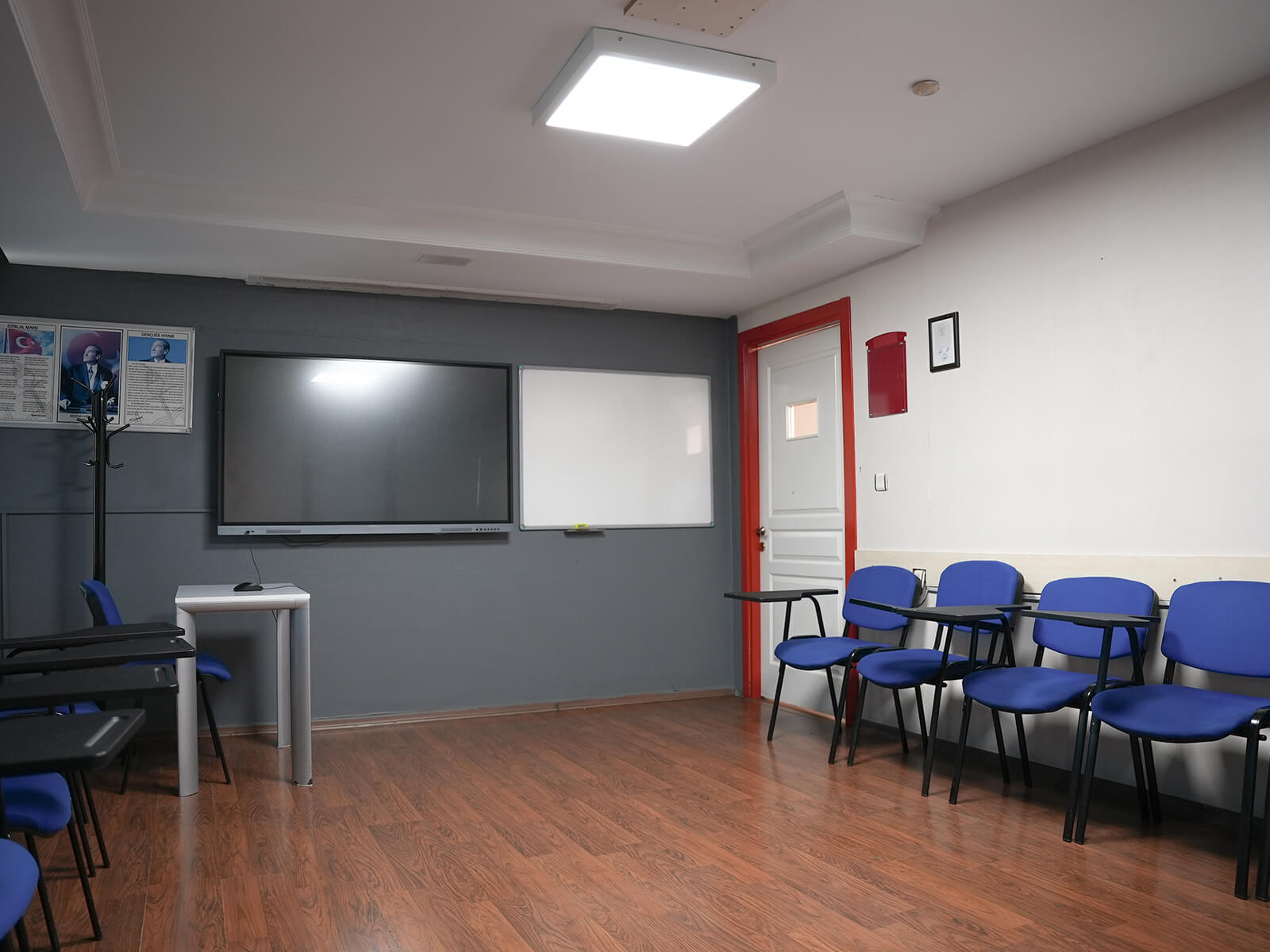 Just English Mecidiyeköy Şubesi